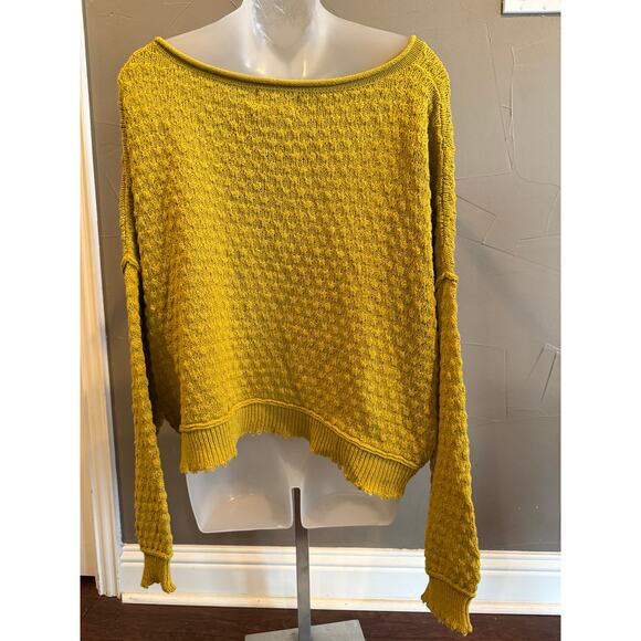 NWT Urban Outfitters Sweater - Picture 2 of 3